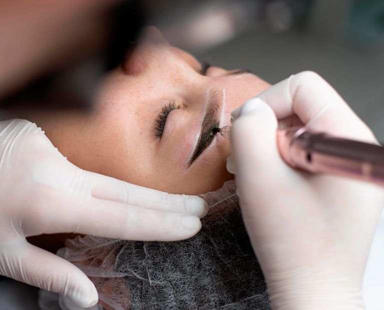 Tratamientos de micropigmentacion en centro estética Forma Línea Alcázar